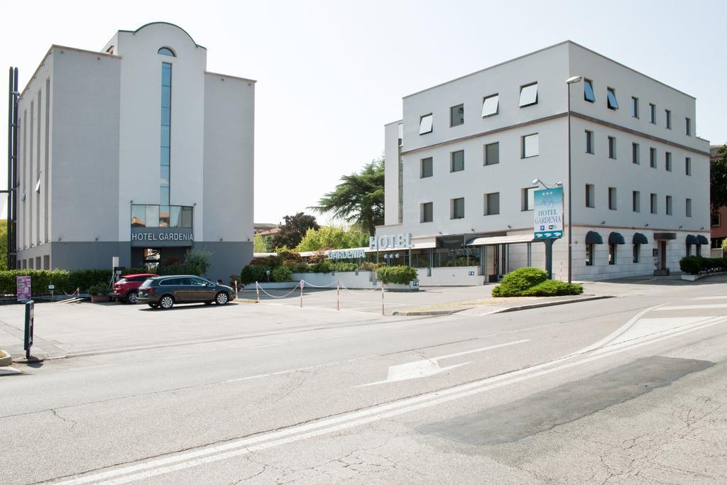 Gardenia Hotel 3*